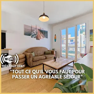 https://magnifique-appartement-cosy-avec-terrasse-wifi.fr-provencehotel.com